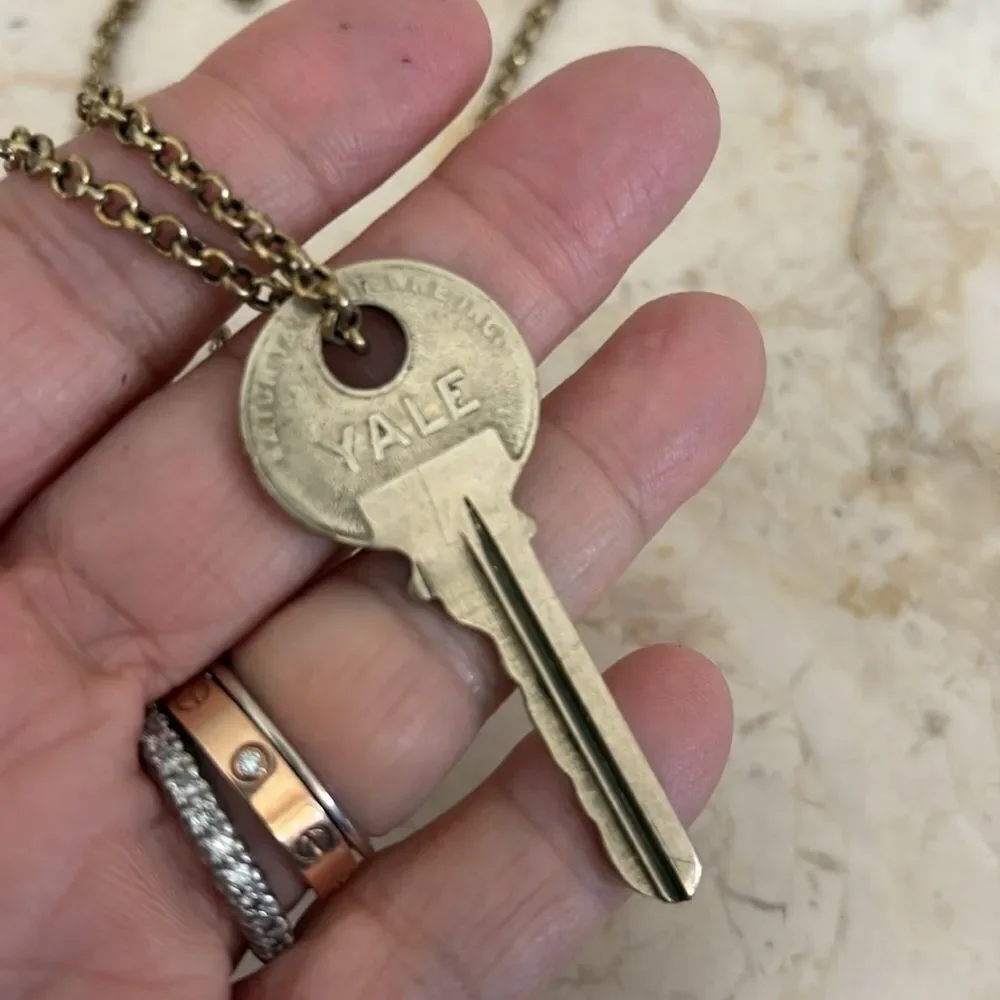 The Giving Keys Bee “Love” Vintage Key 36” Rolo Chain - Picture 5 of 8